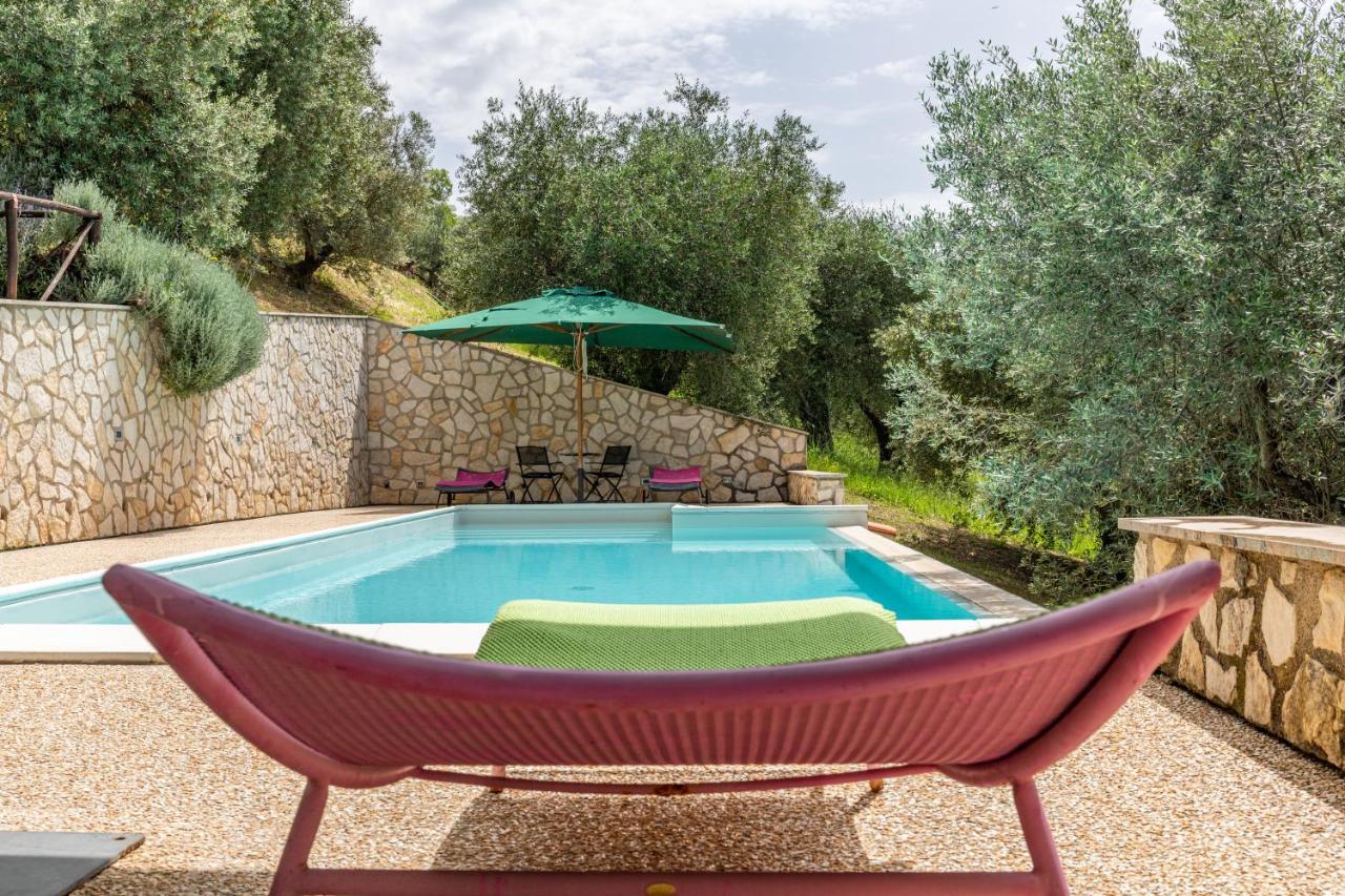 La Tana Delle Stelle B&B Di Charme E Relax Fara in Sabina Exterior foto