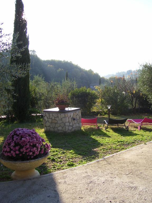 La Tana Delle Stelle B&B Di Charme E Relax Fara in Sabina Exterior foto